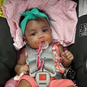 Meet your Posher, Kendra